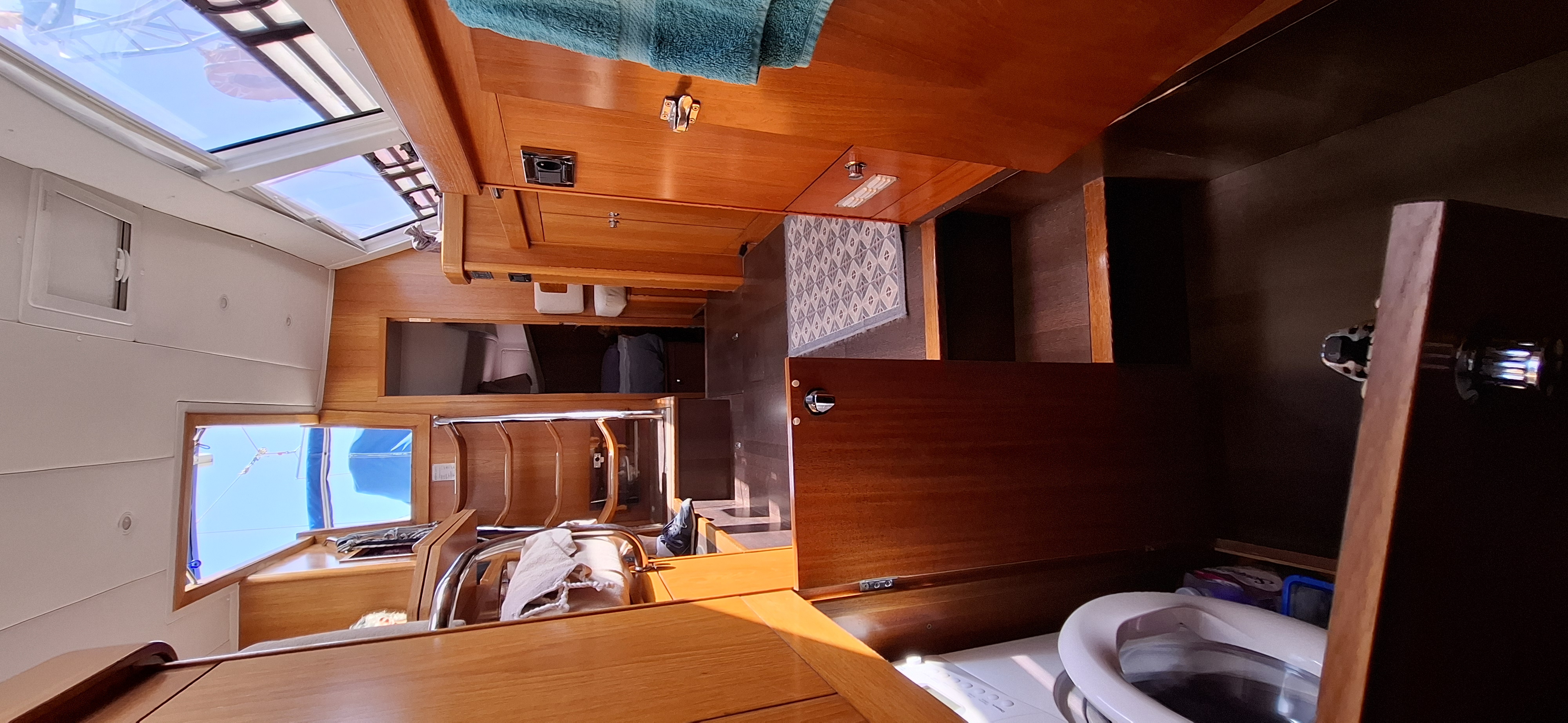 slider 32 Wauquiez Pilot Saloon 41